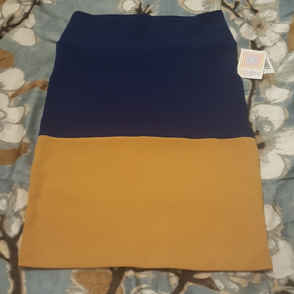 NWT LuLaRoe Cassie Pencil Skirt